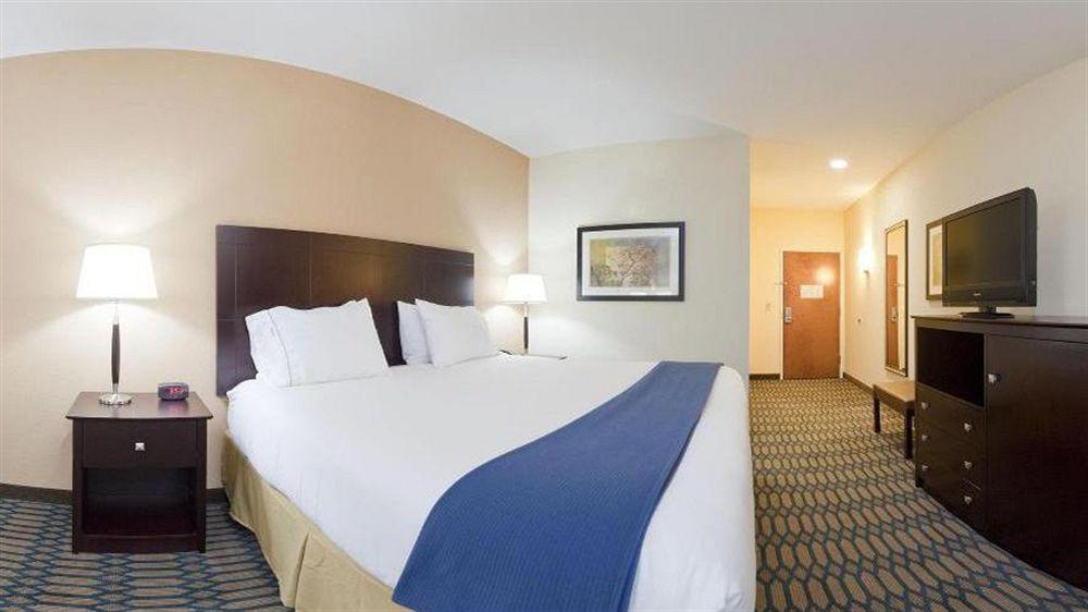 Holiday Inn Express - Andalusia By Ihg Eksteriør billede