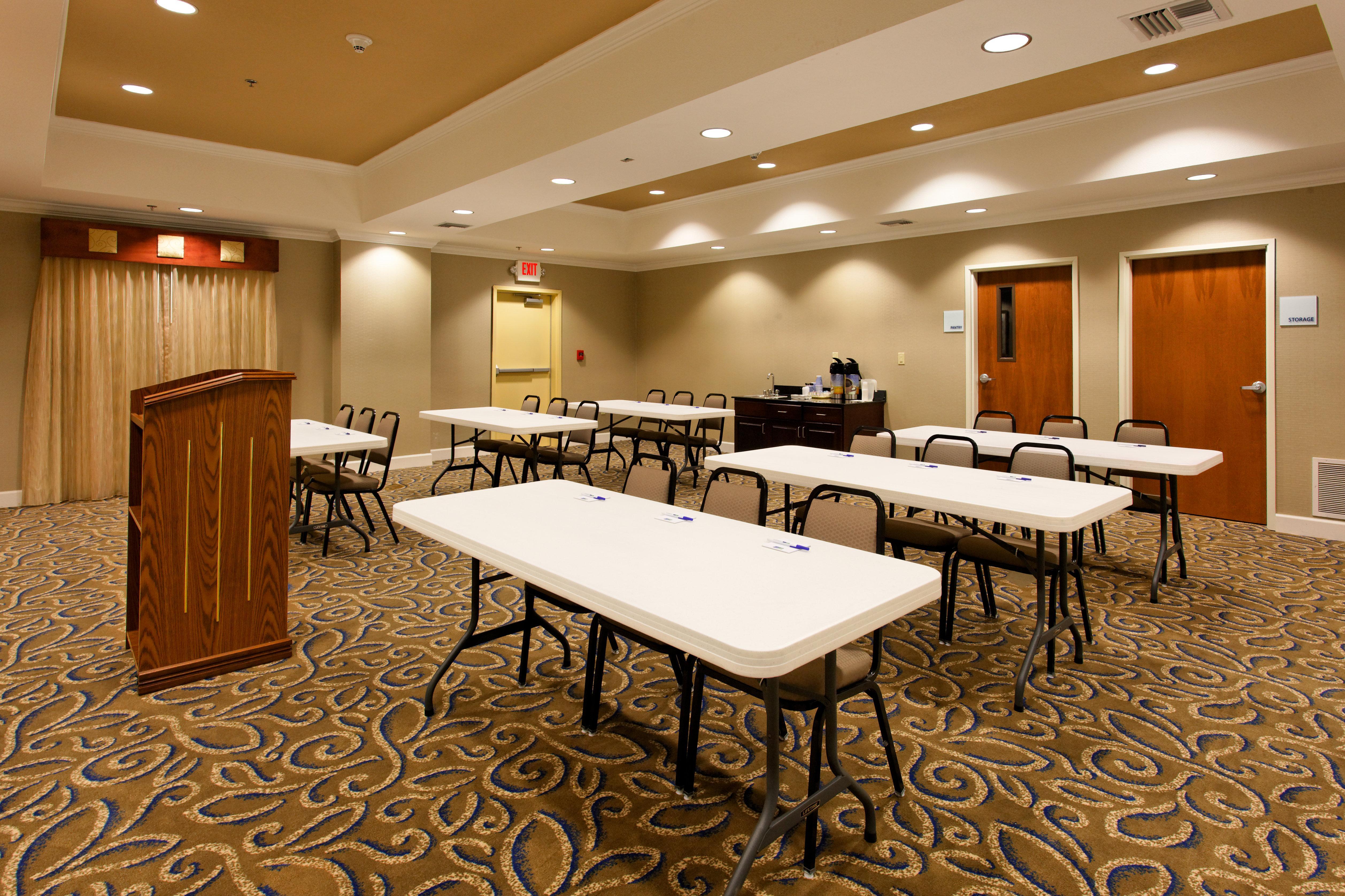 Holiday Inn Express - Andalusia By Ihg Eksteriør billede