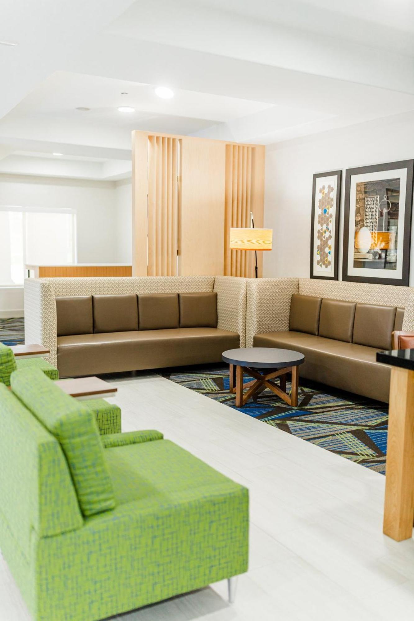 Holiday Inn Express - Andalusia By Ihg Eksteriør billede